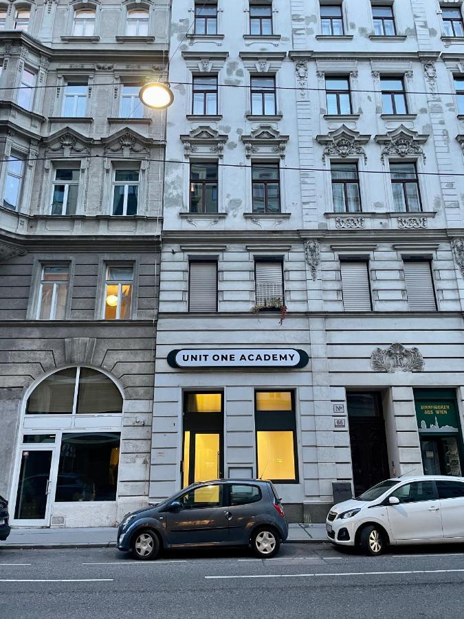 Appartamento Zentral - Netflix - 2 Stoecke - Arbeitsplatz Vienna Esterno foto